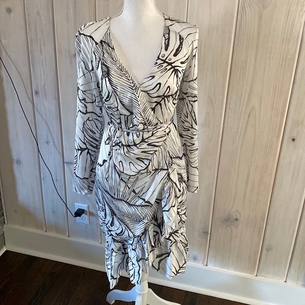 Marchesa Notte long sleeve wrap dress nwt